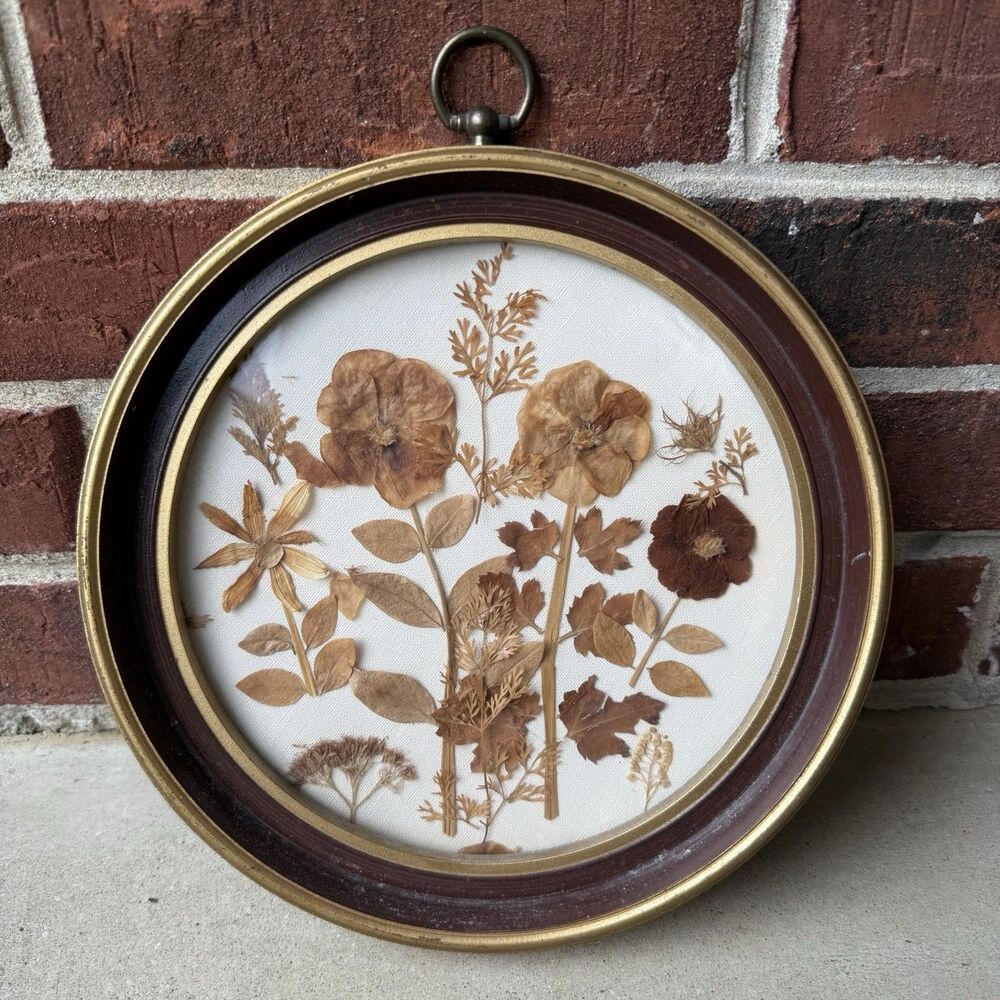 Vintage Pressed Flower Wall Art Round Brass‑Tone Frame 1960s–70s Hong Kong 8.5”